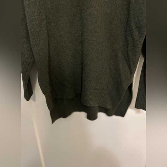 Madewell Recycled Cashmere Convertible Turtleneck Sweater - Picture 4 of 9